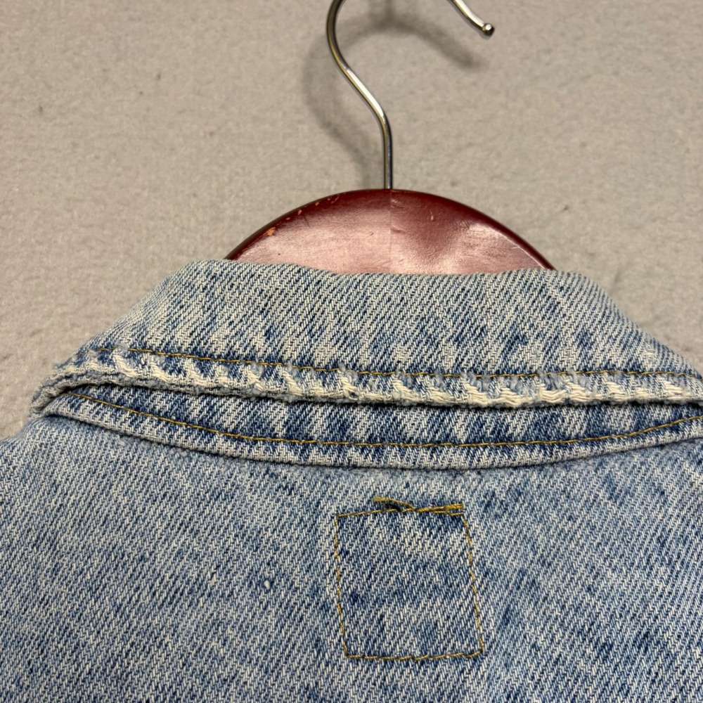 Lee Denim Jacket Mens 46 Blue Vintage 80s Trucker Distressed Acid Wash Patched - Picture 13 of 16